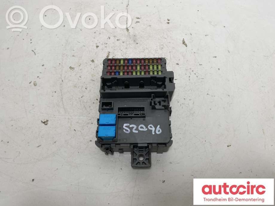 Honda CR-V Juego de caja de fusibles 
