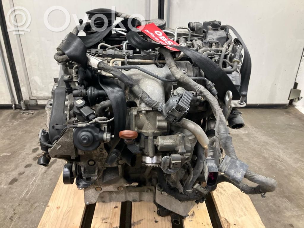Moottori   CBBB,03L100090X,03L100090X,CBBB