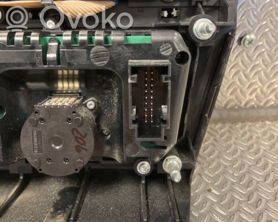 BMW 5 F10 F11 Panel klimatyzacji / Ogrzewania 