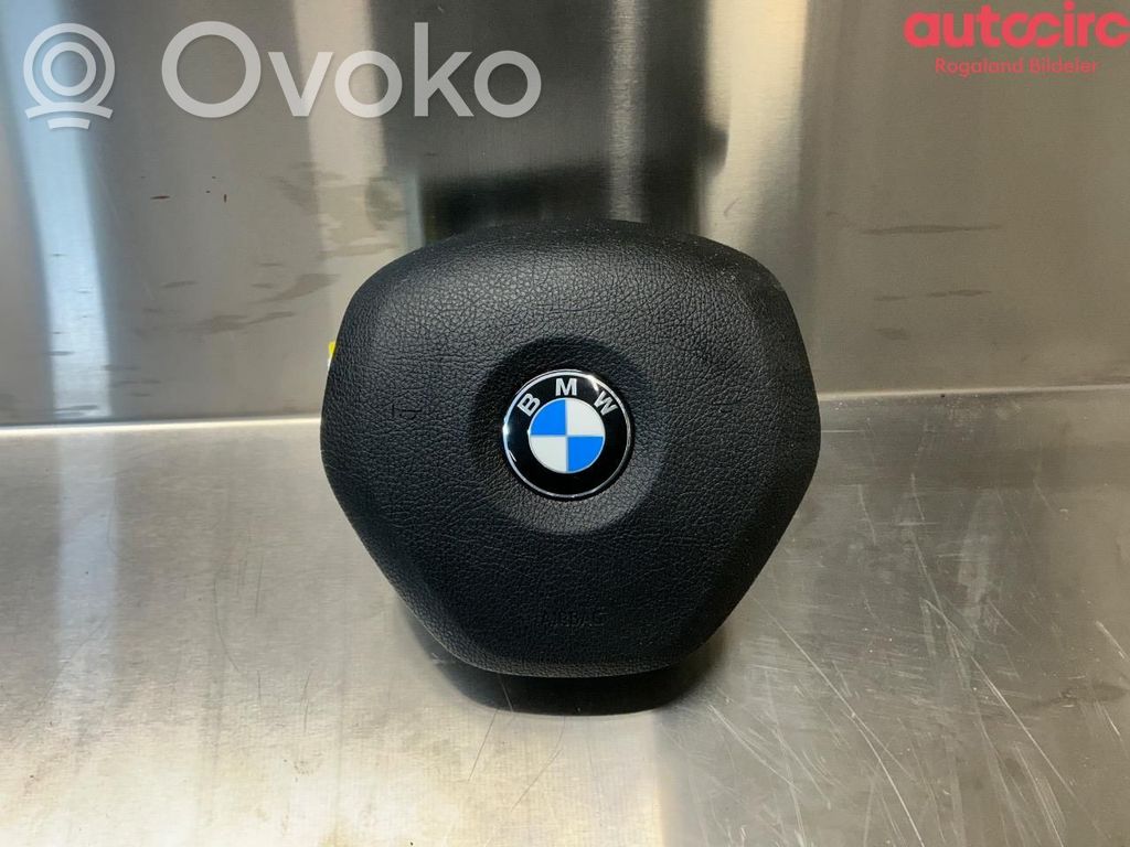 BMW 1 F20 F21 Vairo oro pagalvė 