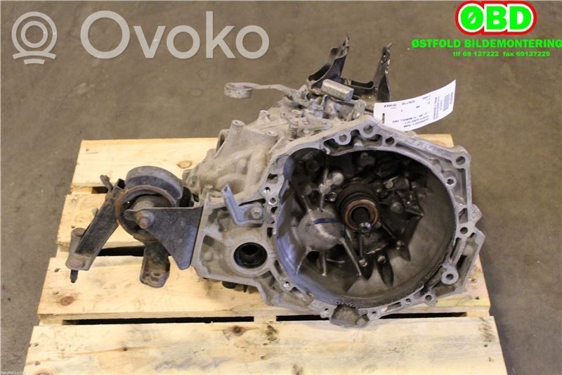 Toyota Auris E180 Manualna 6-biegowa skrzynia biegów 