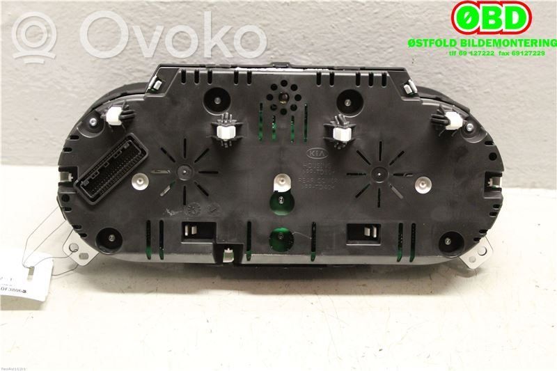 KIA Ceed Geschwindigkeitsmesser Cockpit 