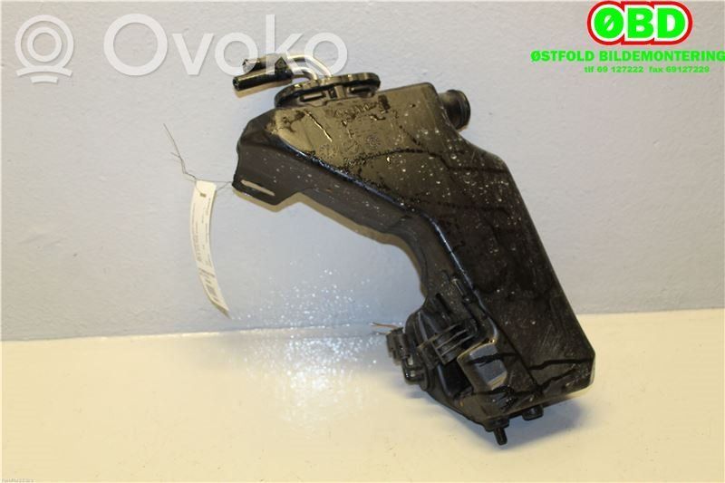 Mercedes-Benz E W213 Serbatoio/vaschetta liquido lavavetri parabrezza
