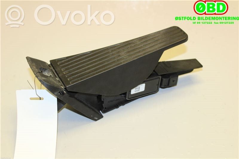 Volvo S90, V90 Pedale dell’acceleratore