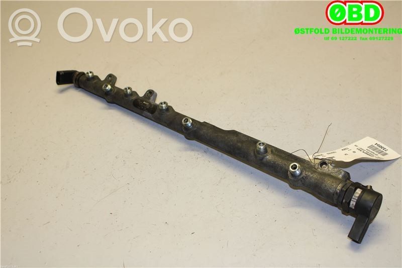 BMW 7 E65 E66 Polttoaineen jakaja 
