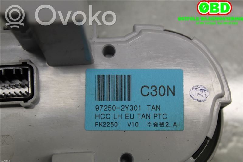 Hyundai ix35 Console centrale, commande chauffage/clim 