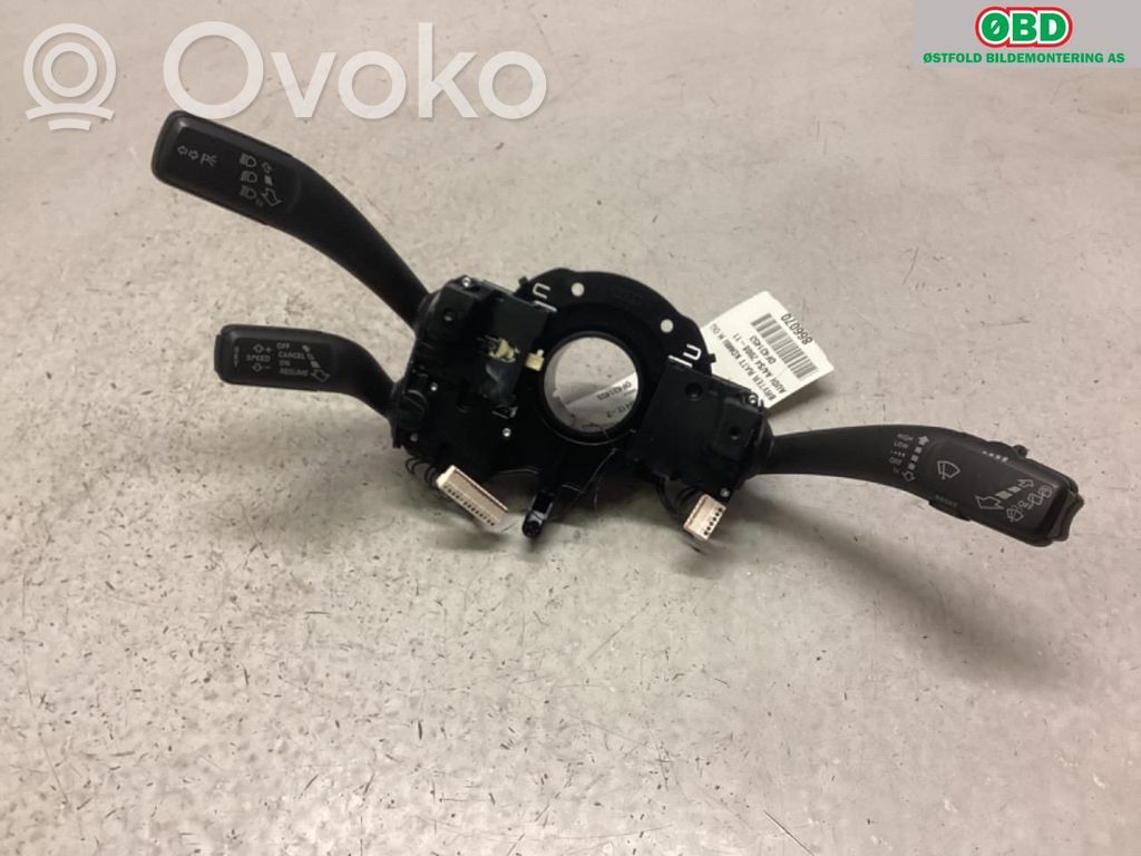 Comutator/buton multifuncțional   8K0953502BK,8K0953502BK,8K0953502BK,8K0953502BK