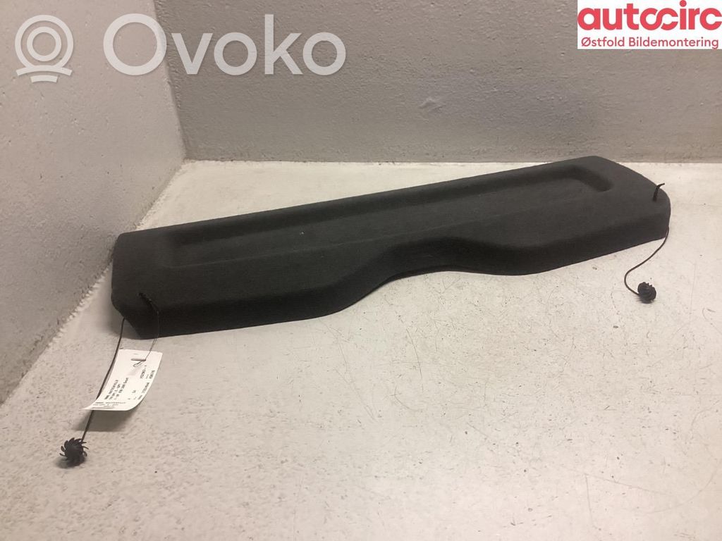 Volkswagen Up Tavarahyllyn kannen suojalista 