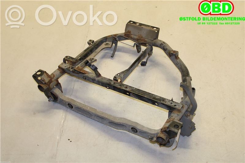 Peugeot iOn Soporte de montaje del motor 