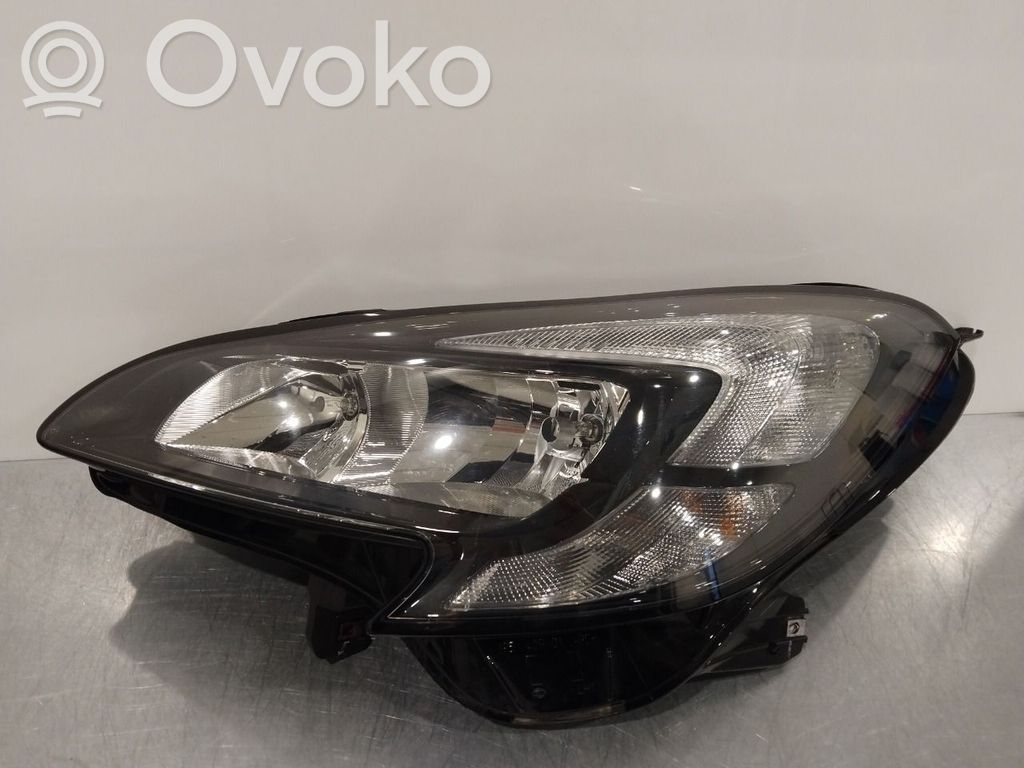 Opel Corsa E Headlight/headlamp 