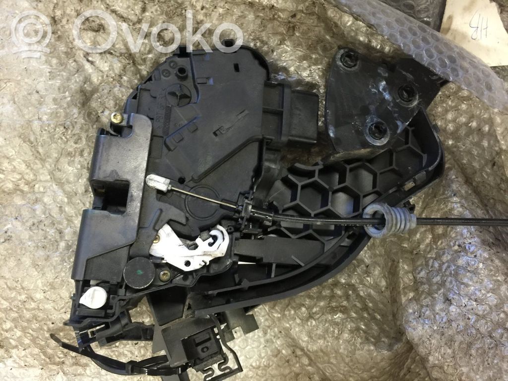 Volvo V50 Priekinė durų spyna 
