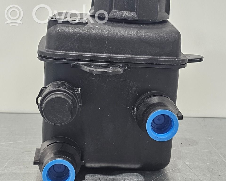 BMW i3 Vaso di espansione carburante