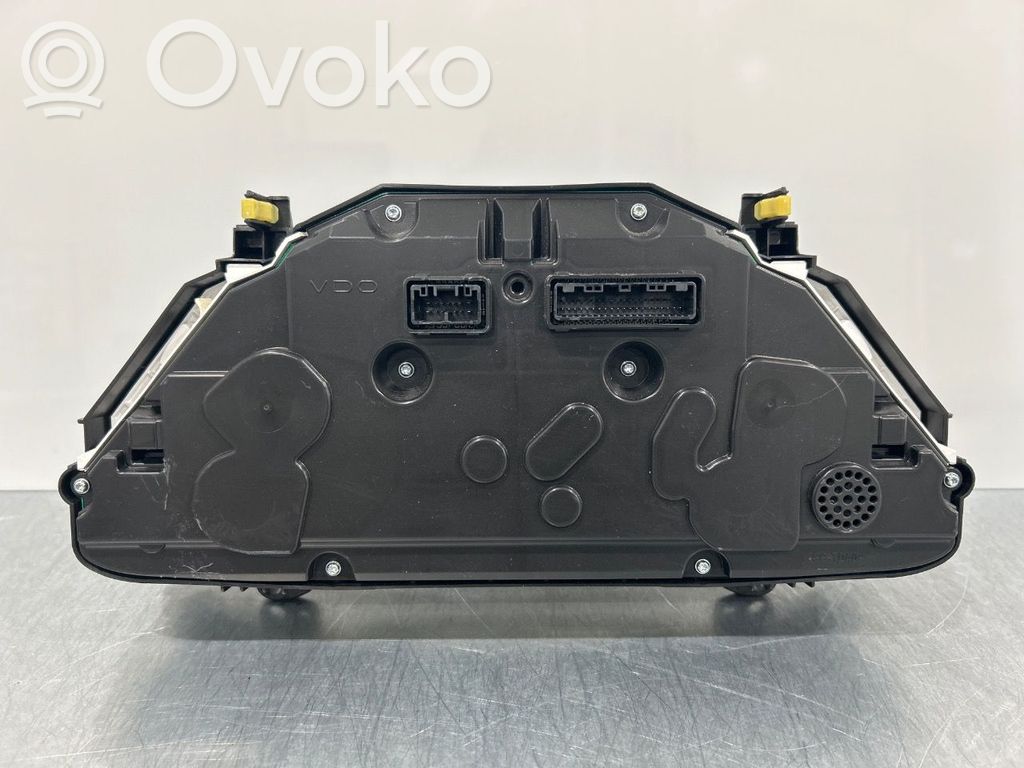 Toyota Auris E180 Licznik / Prędkościomierz 