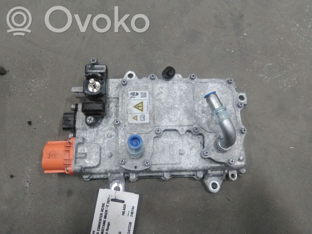 Inversor/convertidor de voltaje   2794844,2794844