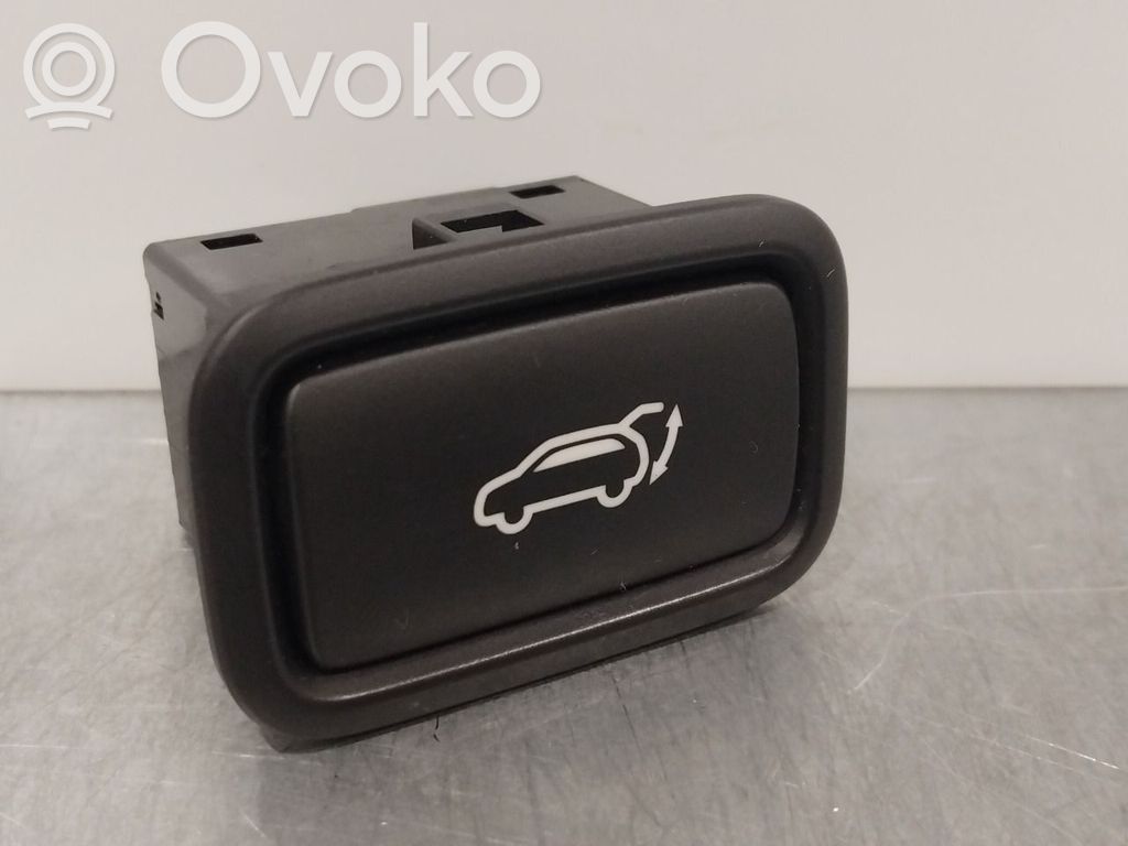 Hyundai Tucson TL Tailgate opening switch 