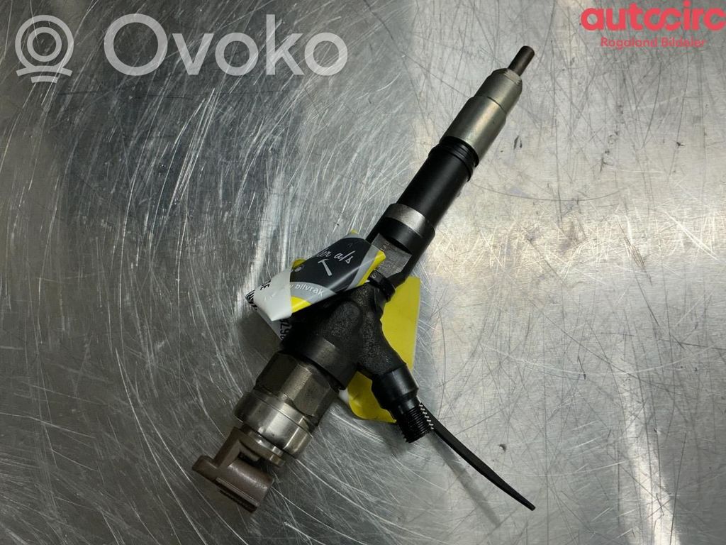 Toyota Land Cruiser (J120) Inyector de combustible