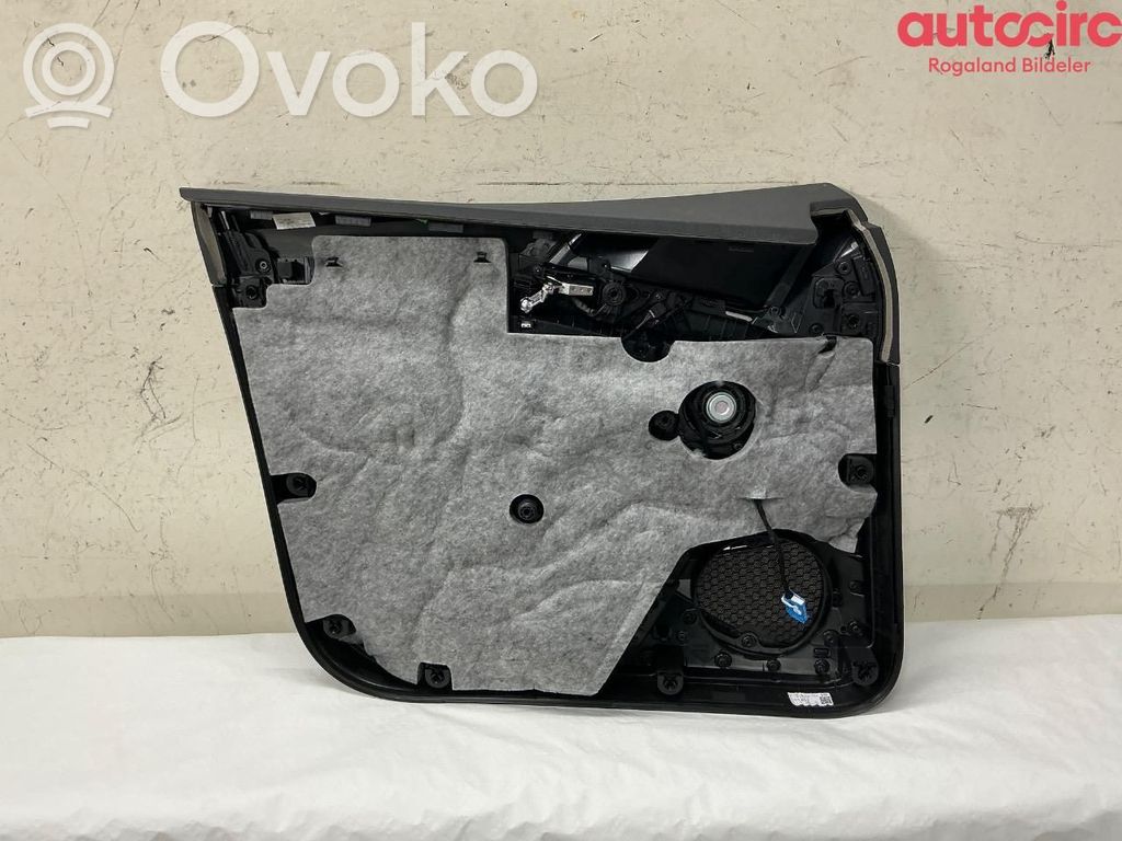Audi e-tron Etuoven verhoilu