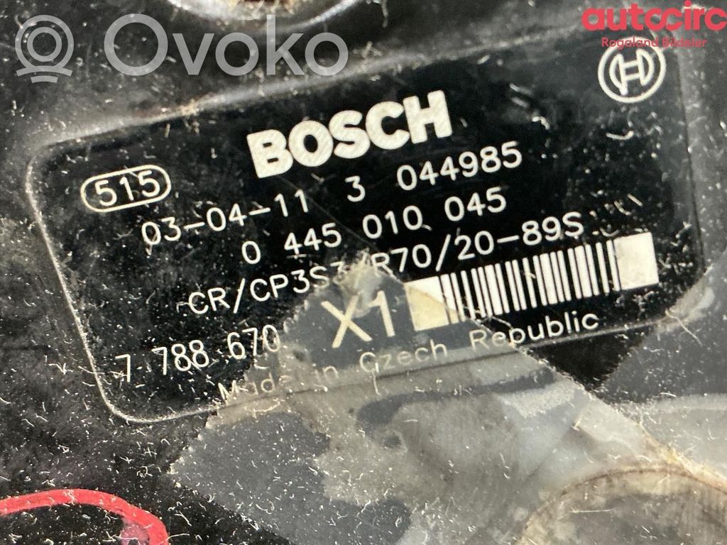 Nissan Navara D40 Pompa paliwa w zbiorniku 