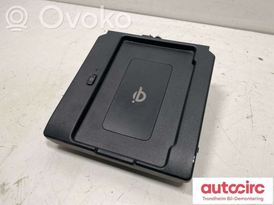 Lexus NX Wireless charging module 
