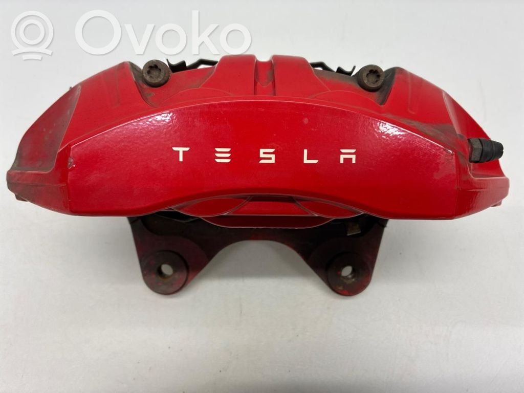 Tesla Model 3 Priekinis suportas 