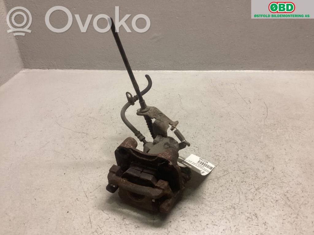 Toyota Prius (XW50) Pinza del freno posteriore 
