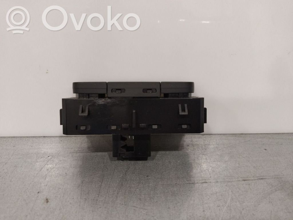 Peugeot 308 Autres commutateurs / boutons / leviers 
