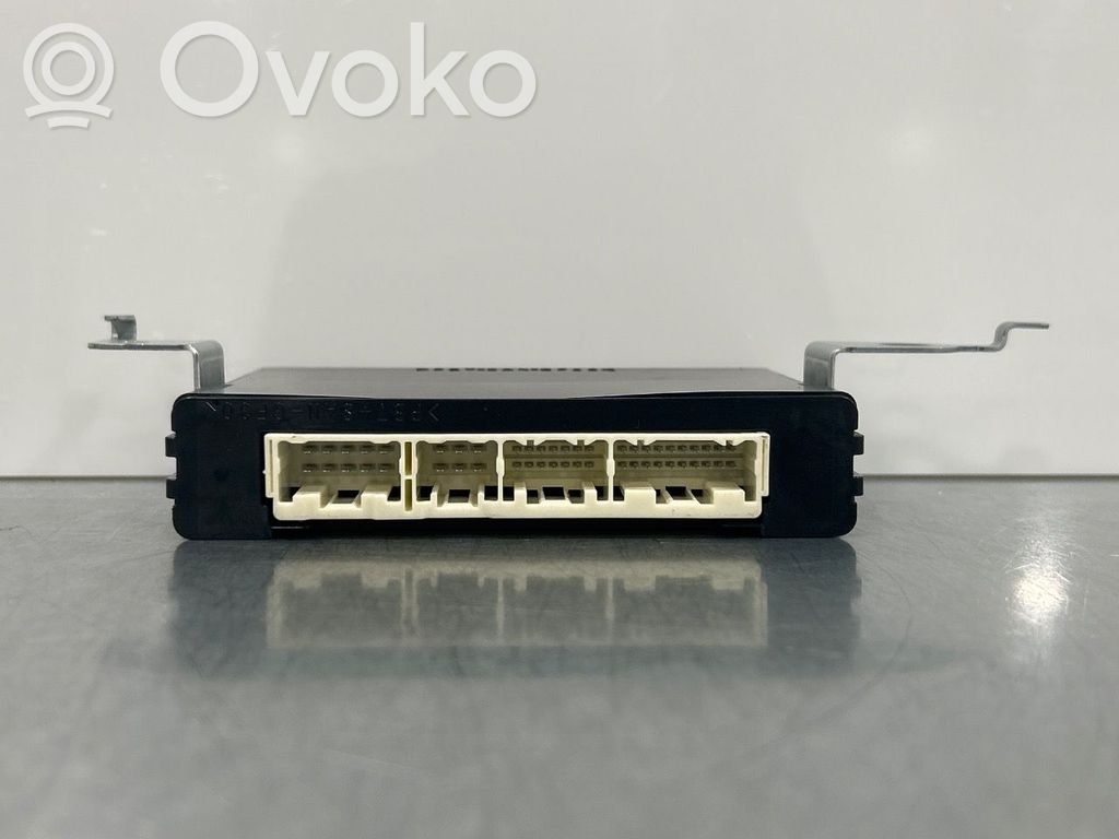 Toyota bZ4X Unité de commande / module de hayon 