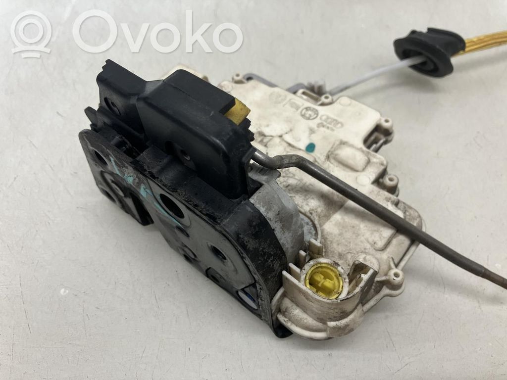 Audi A3 S3 8P Türschloss vorne 