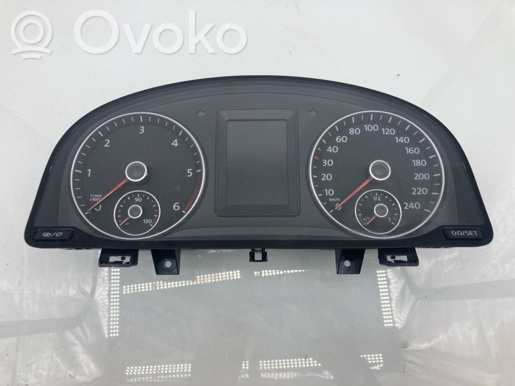 Volkswagen Caddy Speedometer (instrument cluster) 