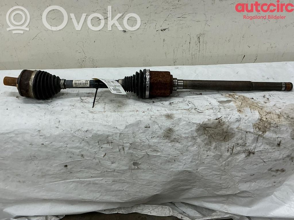 Volvo XC40 Półoś przednia 