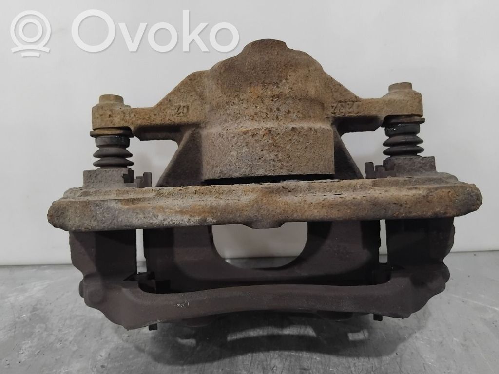 Toyota Avensis T270 Bremssattel vorne