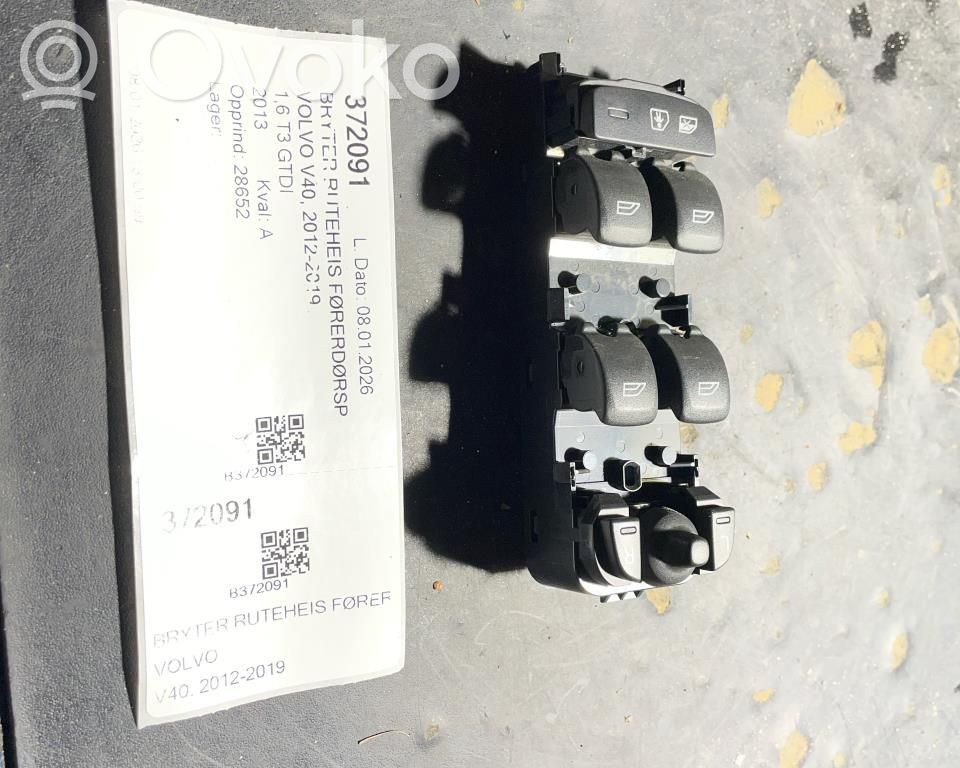 Volvo V40 Electric window control switch 