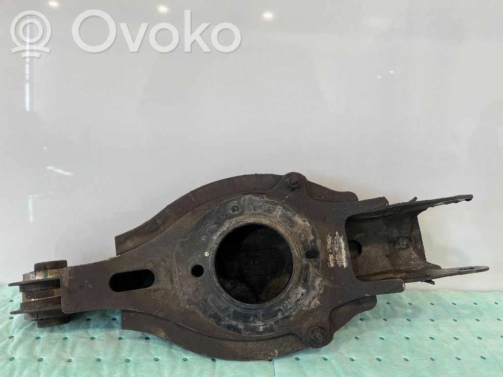 MG MG4 ev Querlenker hinten 