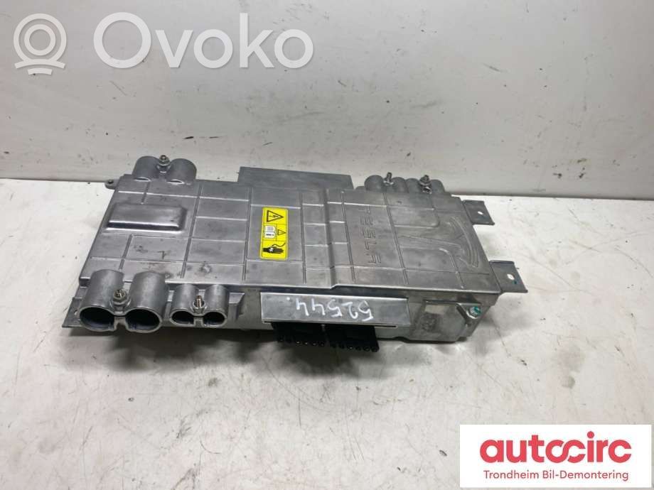 Tesla Model S High voltage junction box 