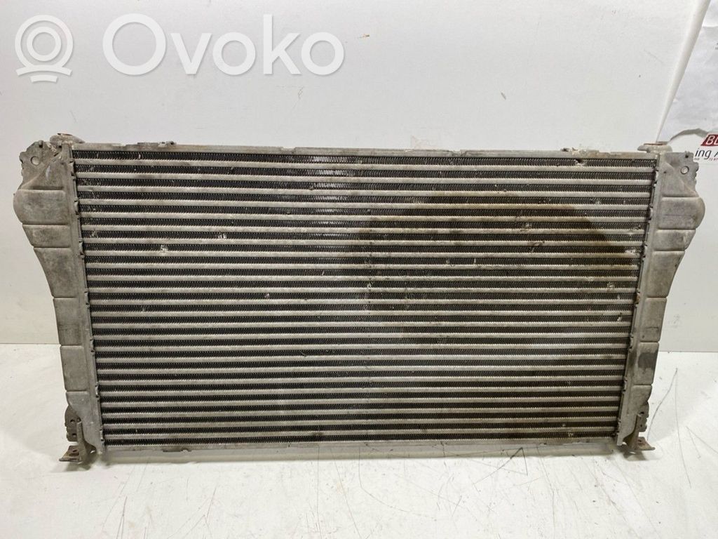 Toyota Avensis T270 Radiator intercooler 