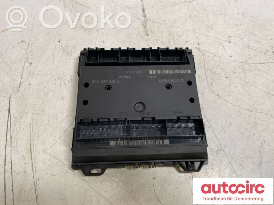 Volkswagen Polo IV 9N3 Modul de control caroserie central 