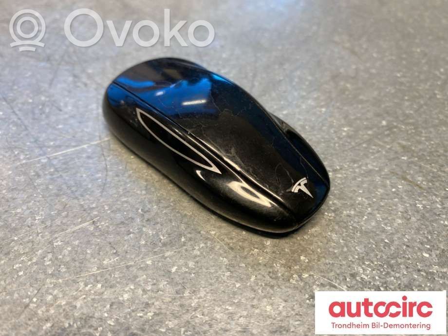 Tesla Model S Ignition key/card 