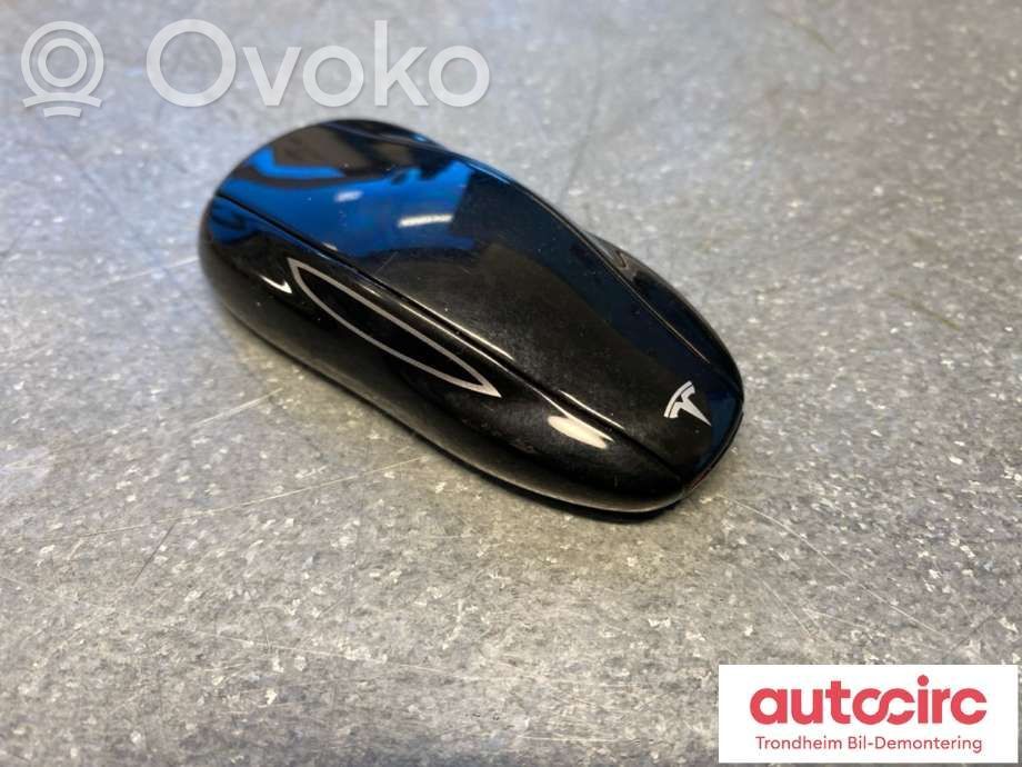 Tesla Model S Ignition key/card 