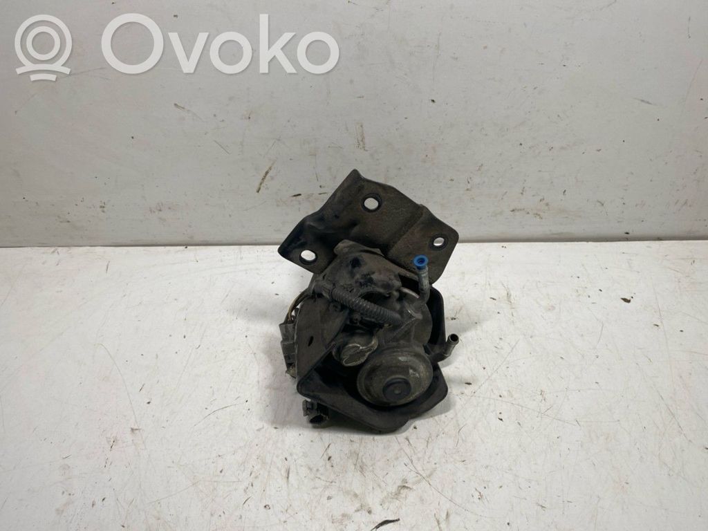 Subaru Outback Polttoainesuodattimen kiinnikkeen pidike 