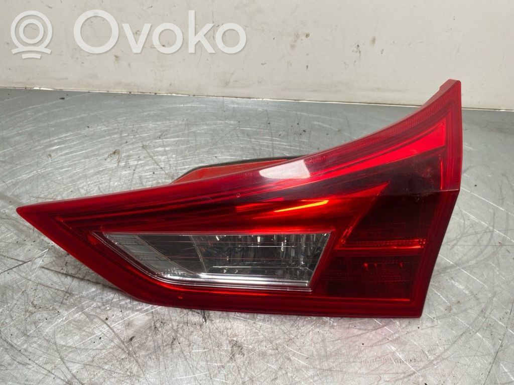 Toyota Auris E180 Lampa tylna 