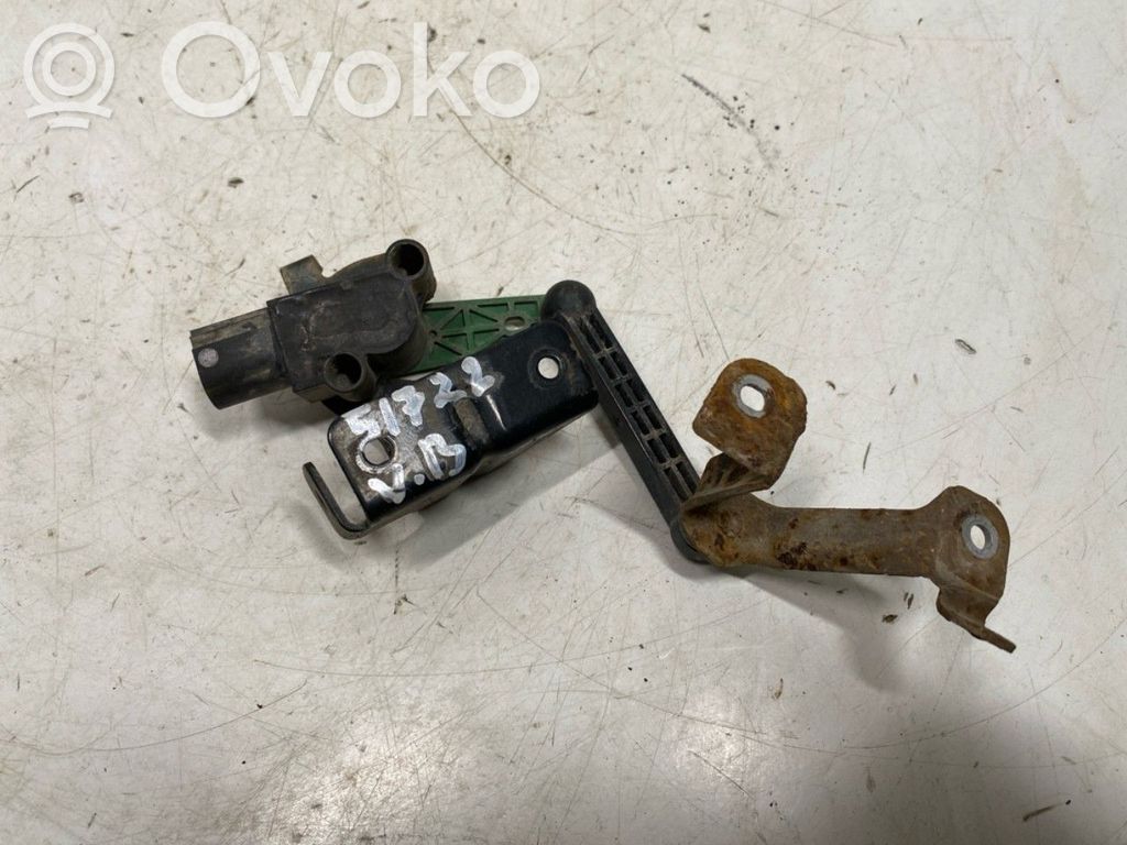 Audi A3 S3 8V Rear height level sensor lever 