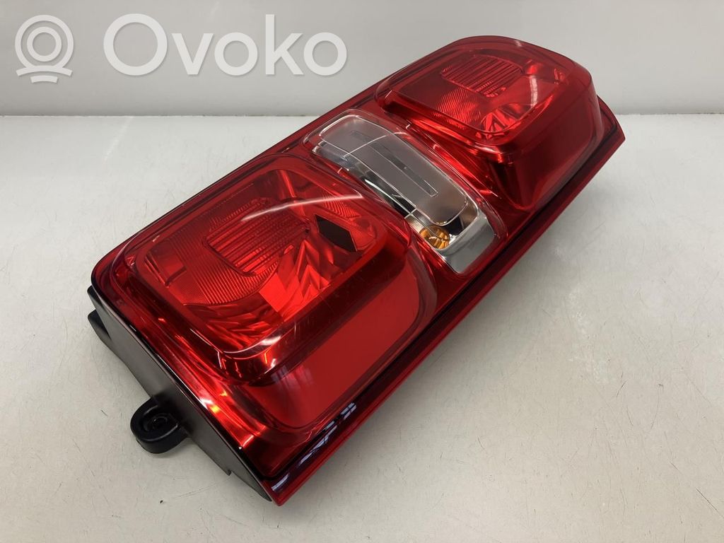 Opel Vivaro Lampă spate în caroserie 