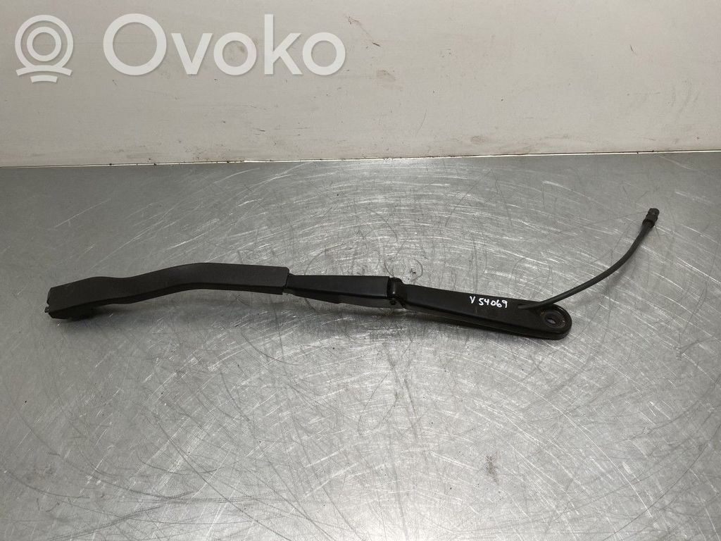 BMW i4 Braccio della spazzola tergicristallo anteriore 
