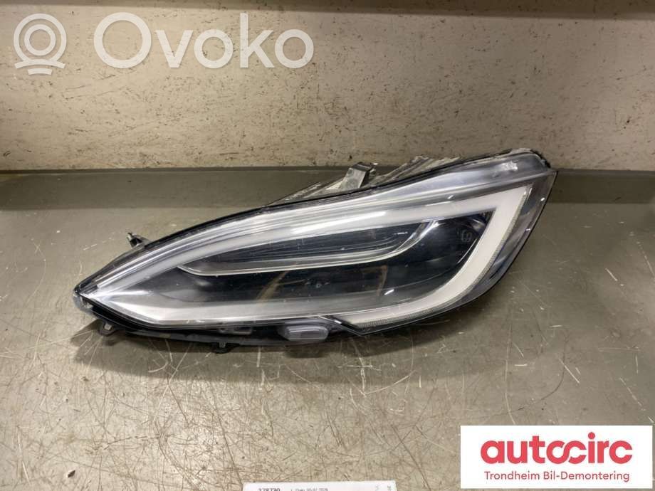 Tesla Model S Headlight/headlamp 