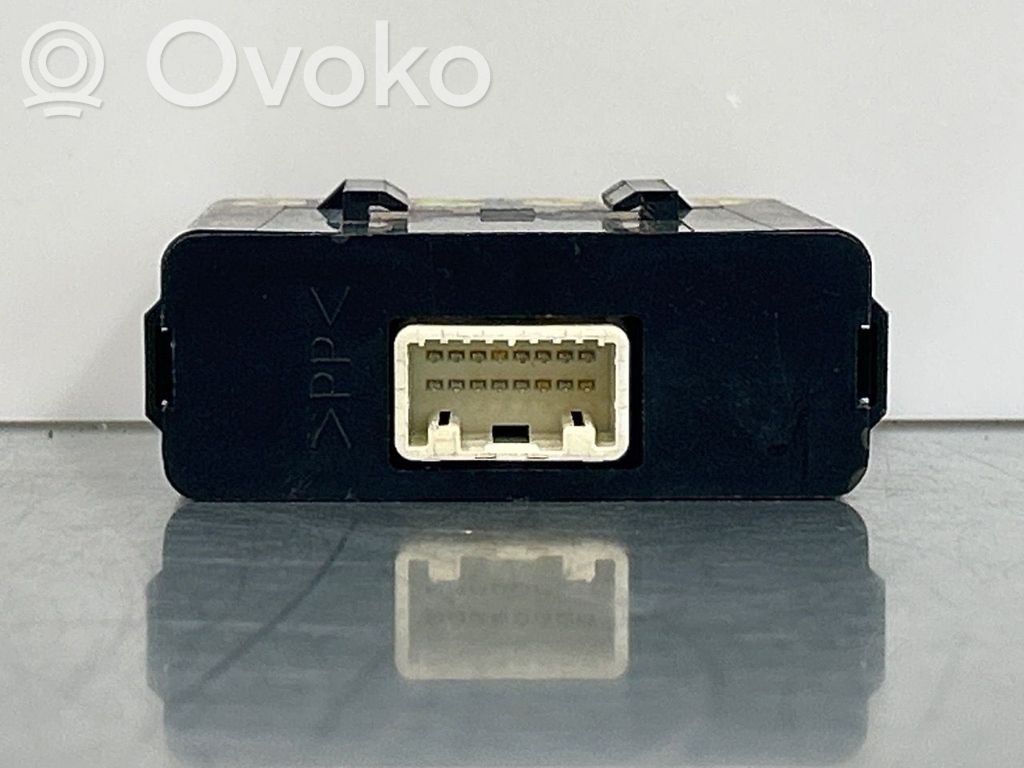 Mazda CX-5 Xenon control unit/module 