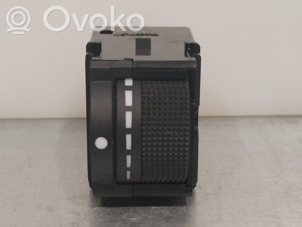 Subaru Forester SJ Other switches/knobs/shifts 