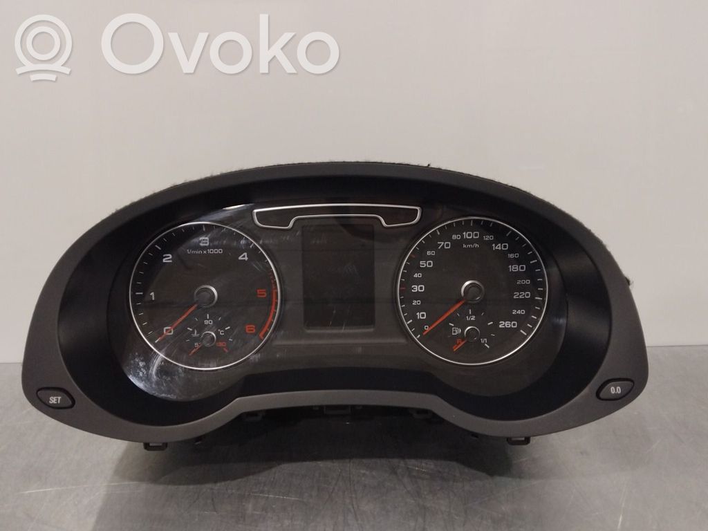 Audi Q3 8U Licznik / Prędkościomierz 