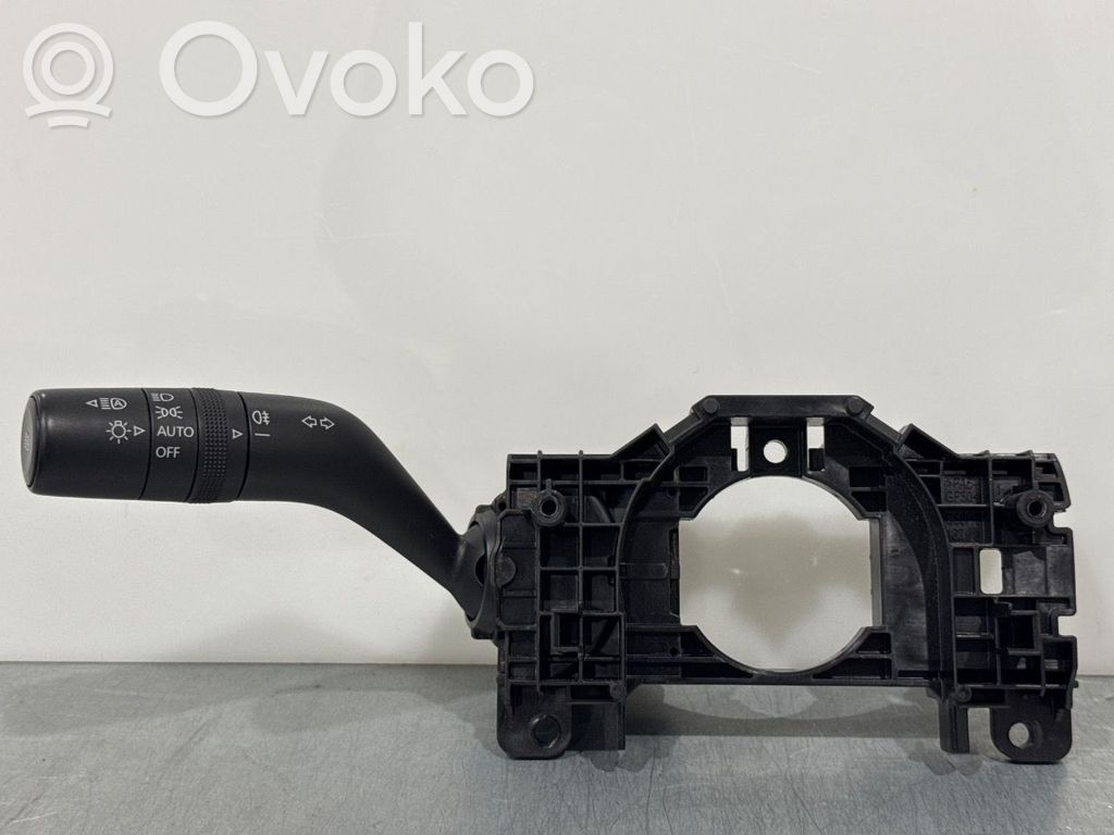 Mazda CX-30 Otros interruptores/perillas/selectores 