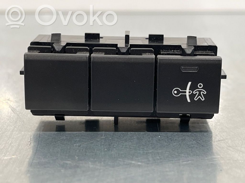 Peugeot 2008 I Autres commutateurs / boutons / leviers