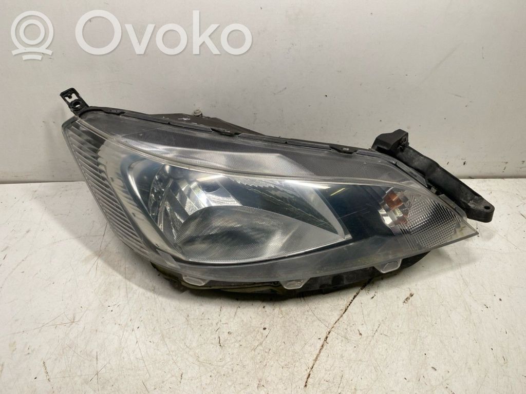 Nissan NV200 Faro/fanale